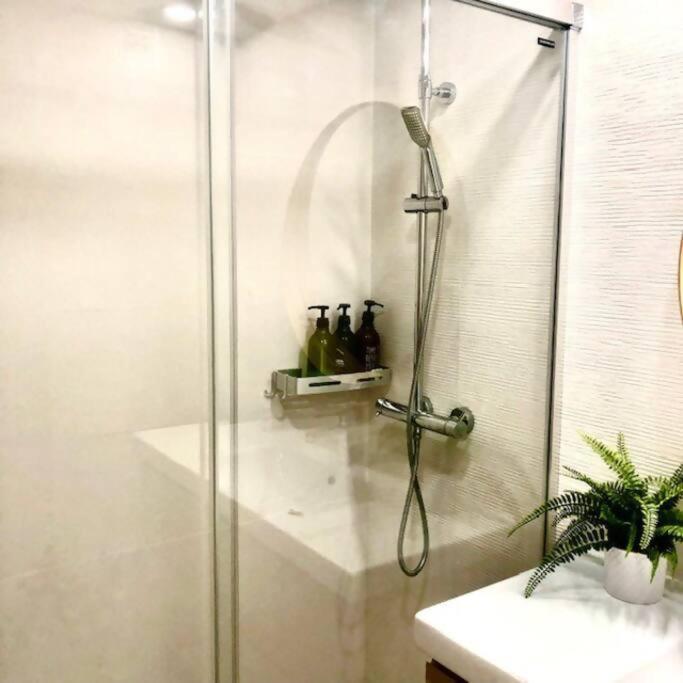 Appartement Nuevo Con Piscina A 2 Minutos Estacion Tren Ave à Saragosse Extérieur photo
